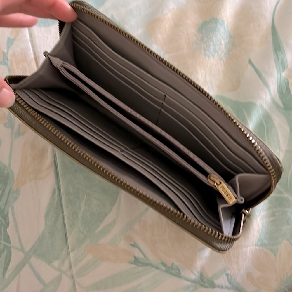 Fossil wallet - Picture 2 of 3